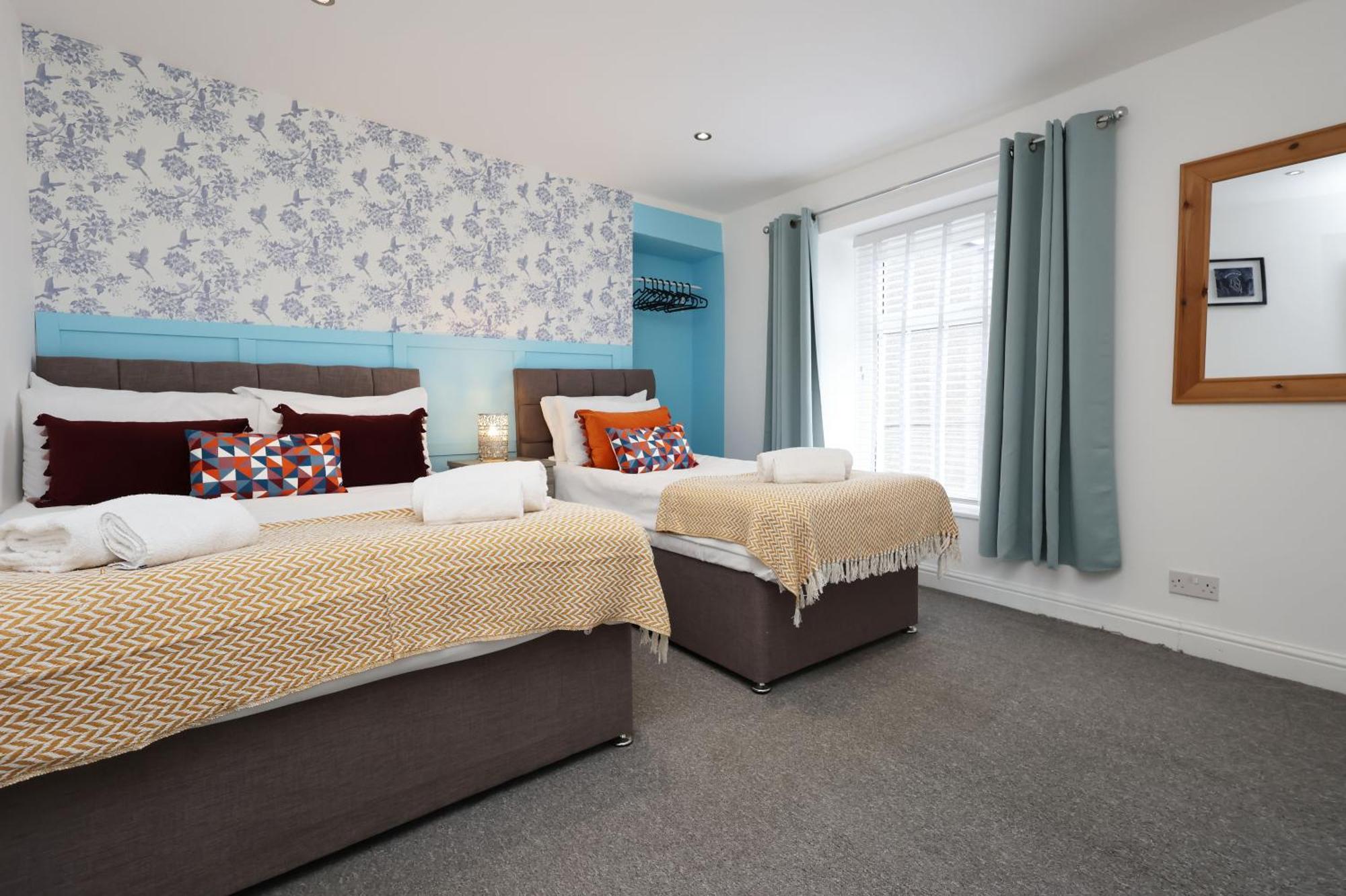 Viewing Deck, On-Street Parking, Tv In Every Room Swansea Exteriér fotografie