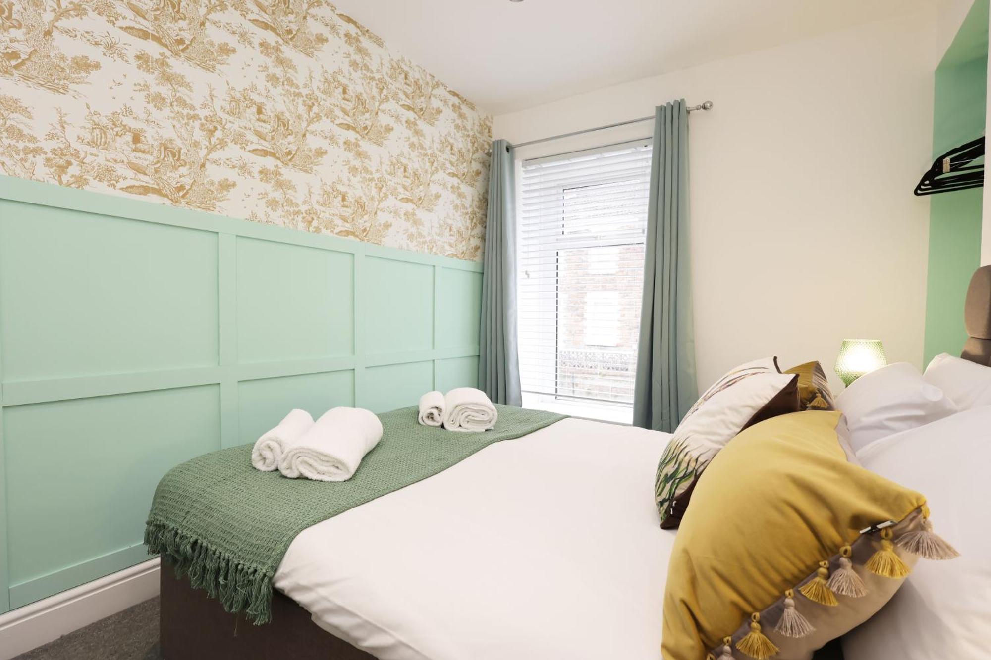 Viewing Deck, On-Street Parking, Tv In Every Room Swansea Exteriér fotografie