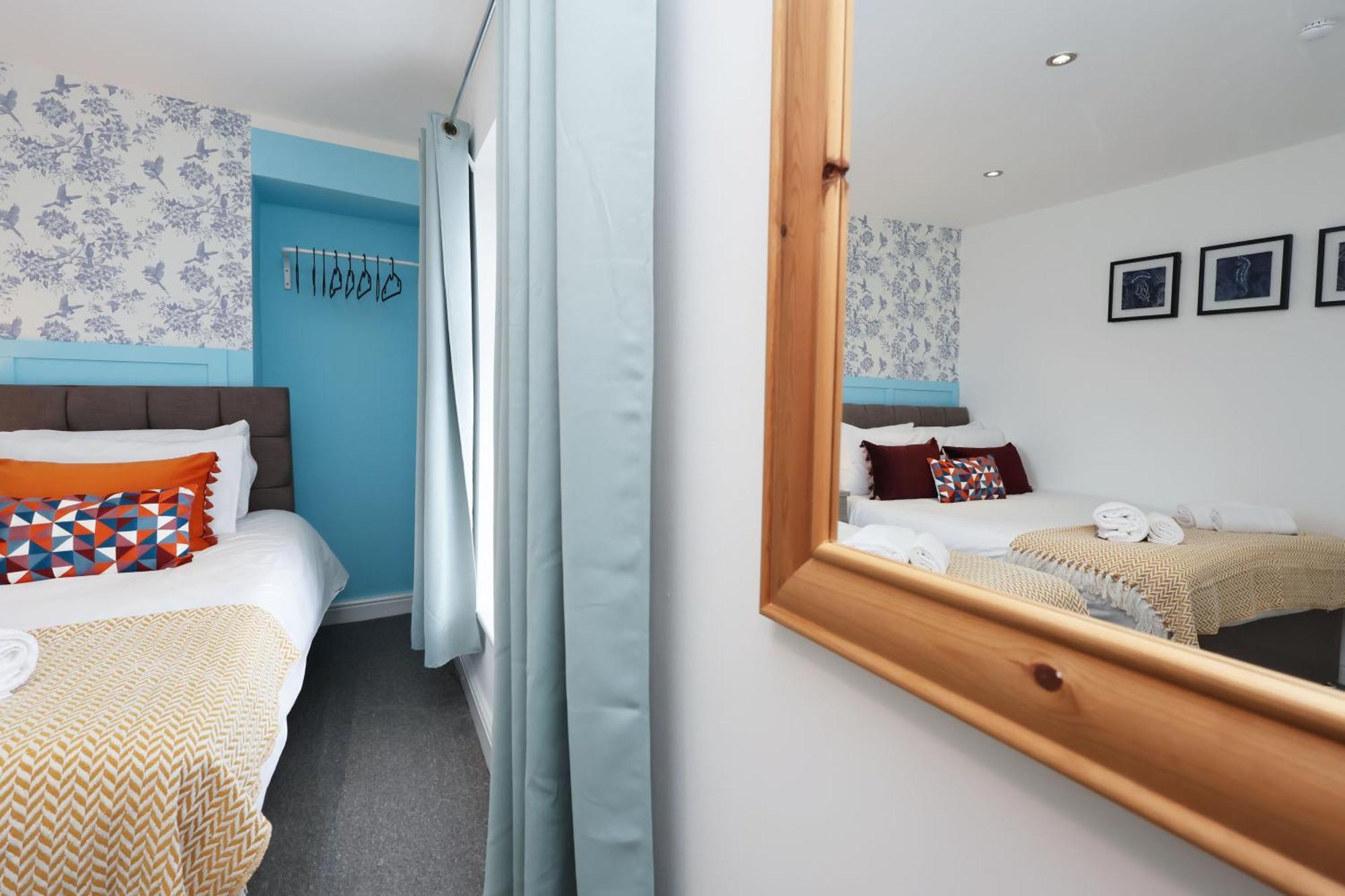 Viewing Deck, On-Street Parking, Tv In Every Room Swansea Exteriér fotografie