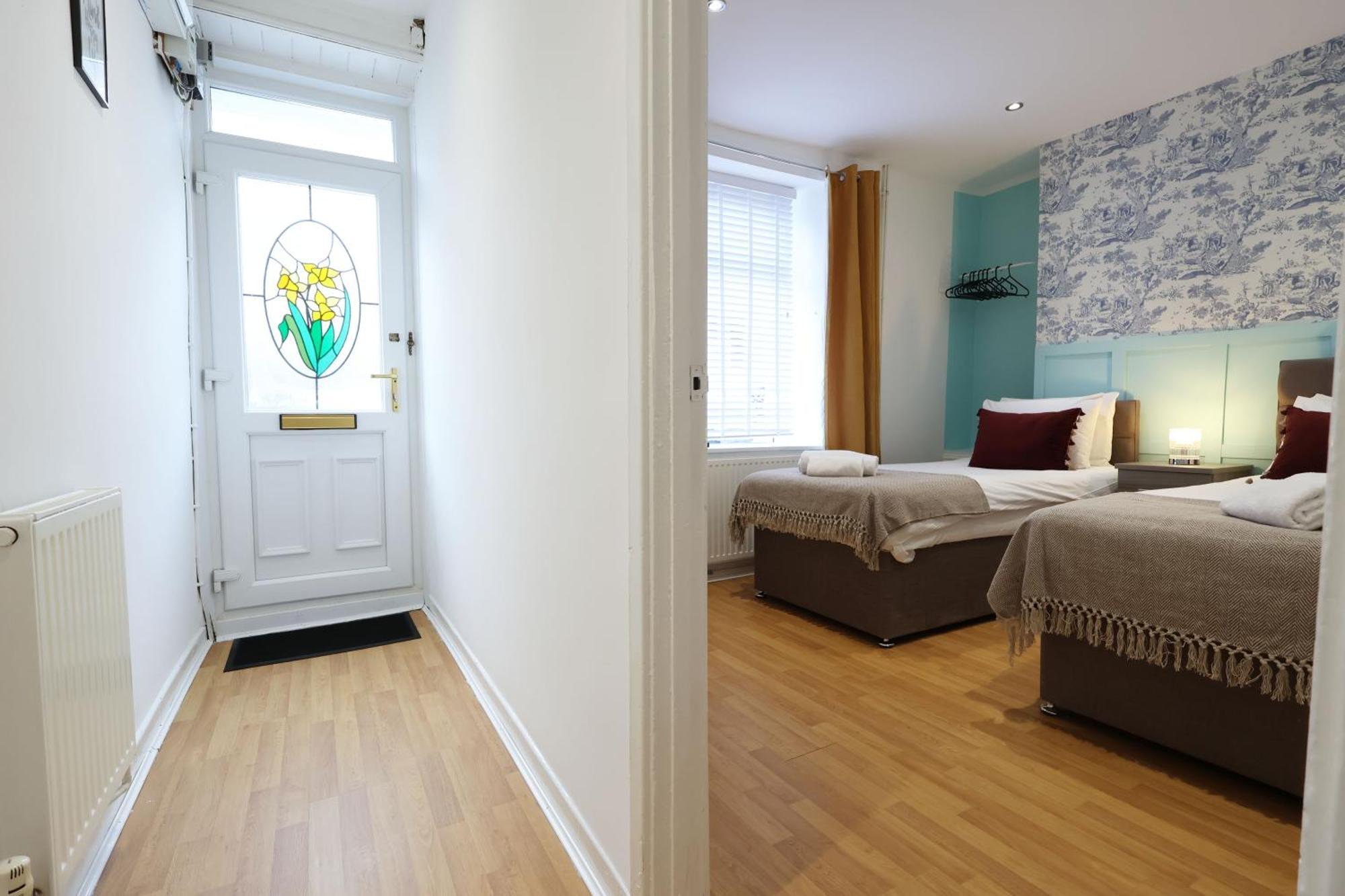 Viewing Deck, On-Street Parking, Tv In Every Room Swansea Exteriér fotografie